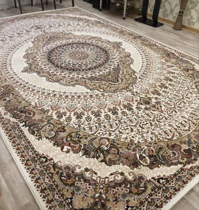 Пролам ковёр , размер 2,5*4м