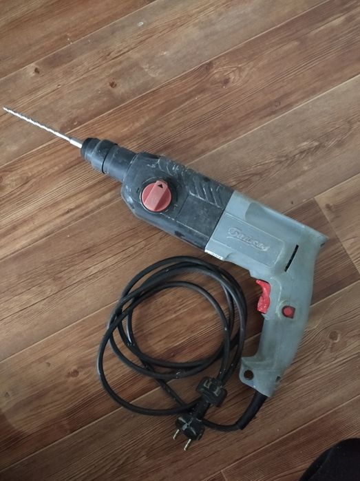 Продам перфоратор