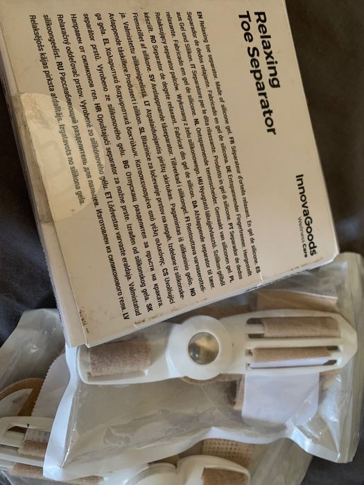 Коригиращи шини за изпъкнало кокалче и силиконови разделители