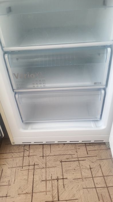 Холодильник сатылады