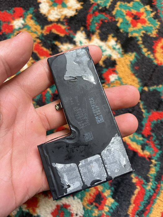 Iphone xs ni arginal bataryasi sotilodi