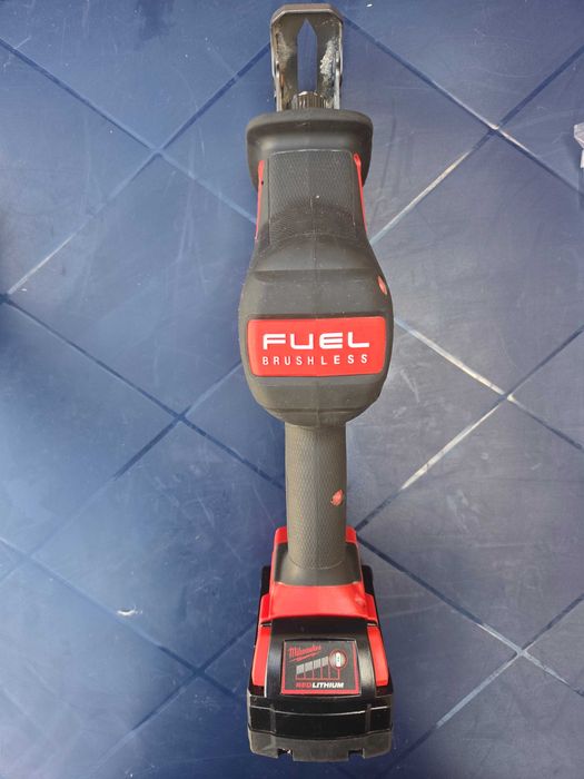 Milwaukee M18 FUEL - Саблен трион FHZ - ОТЛИЧЕН