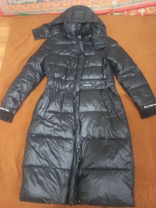 Продам Женский пуховик