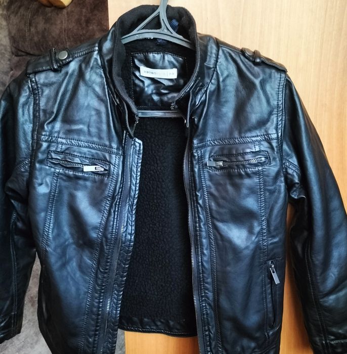 Куртка на мальчика 7-8 лет