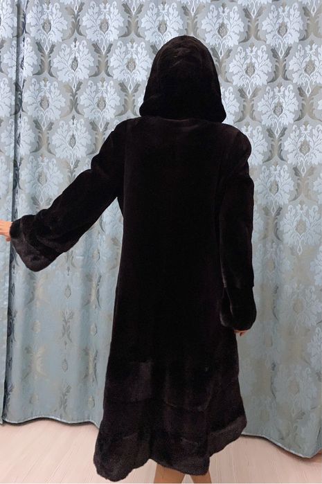 Норковая шуба стрижкннная ОАЭ