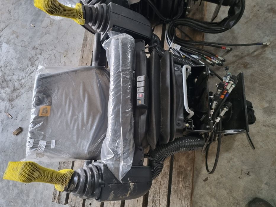 Scaune joistik Jcb
