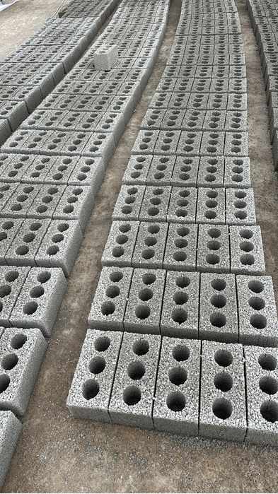 Шлакоблок строительный