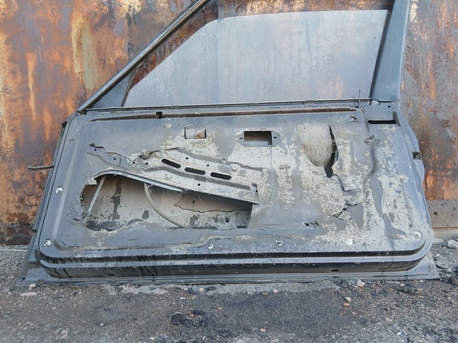 Дверь бмв е30 купэ