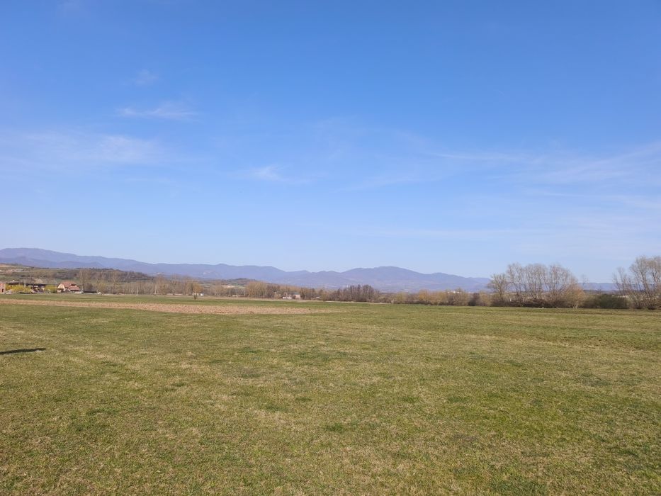 Teren intravilan ,20 arii , Chechiș ,la 12 km de Baia Mare