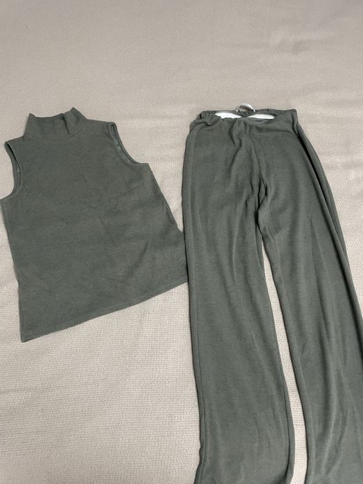 Дамски комплект от две части