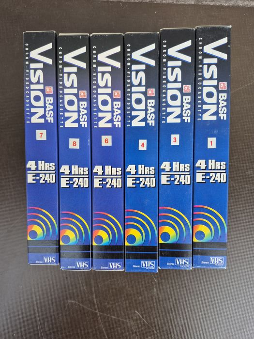 Vând 12 casete video VHS Basf 240minute colectie din ani 1970-1990
