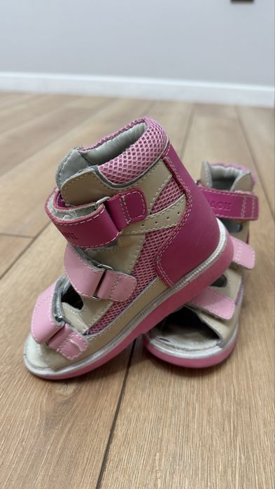 Ортопедические сандали