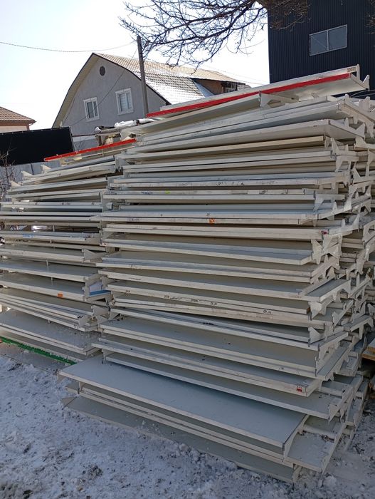 Стеллаж витринный