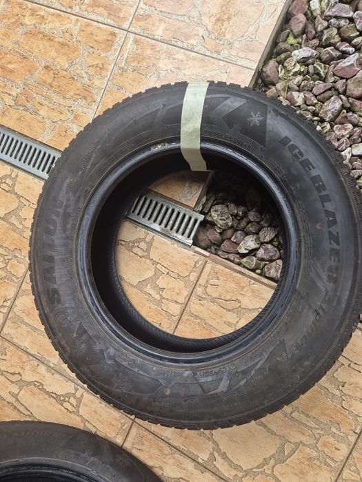 Vând cauciucuri 215/65/16 M+S set complet //dot 2022// imp Germania