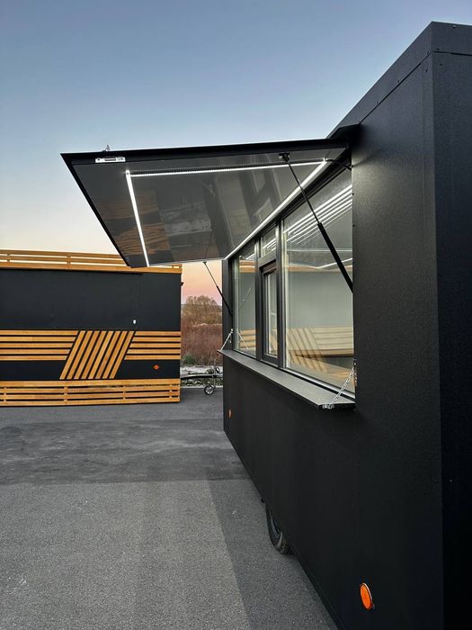 Търговска каравана за бързо хранене. Размер 4-2-2м