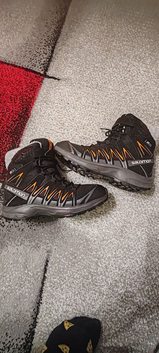 Ghete Salomon marime 35