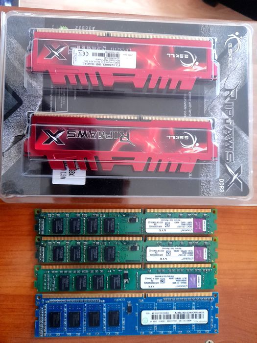 Vând Rami ddr3 cu răcire  gaming și fără noi