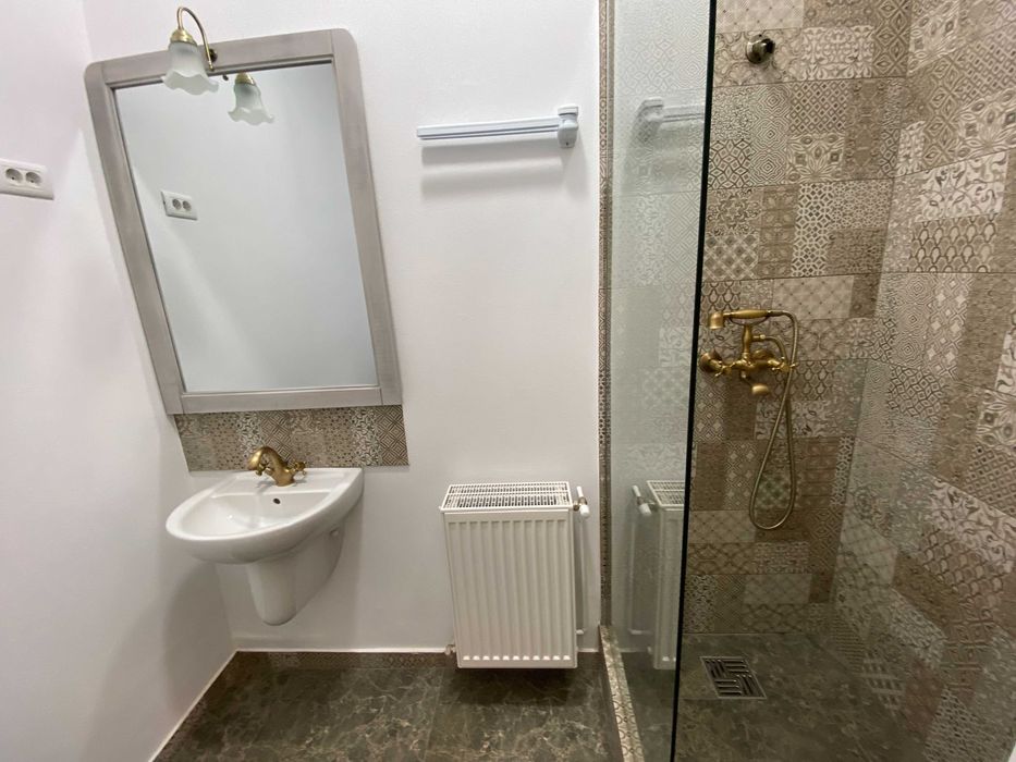 apartament 2 camere, la casa cu gradina, central in Lugoj