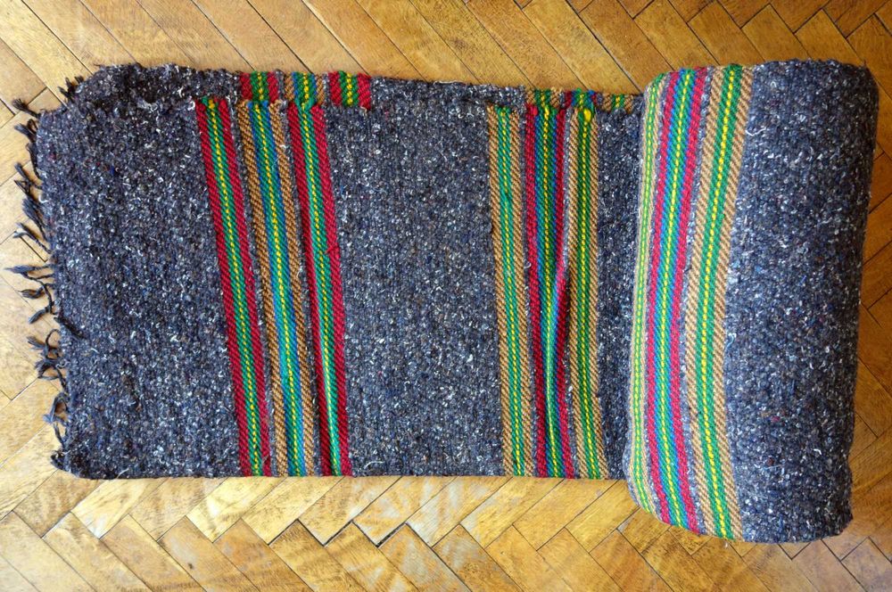 Две ръчно тъкани вълнени черги - нови