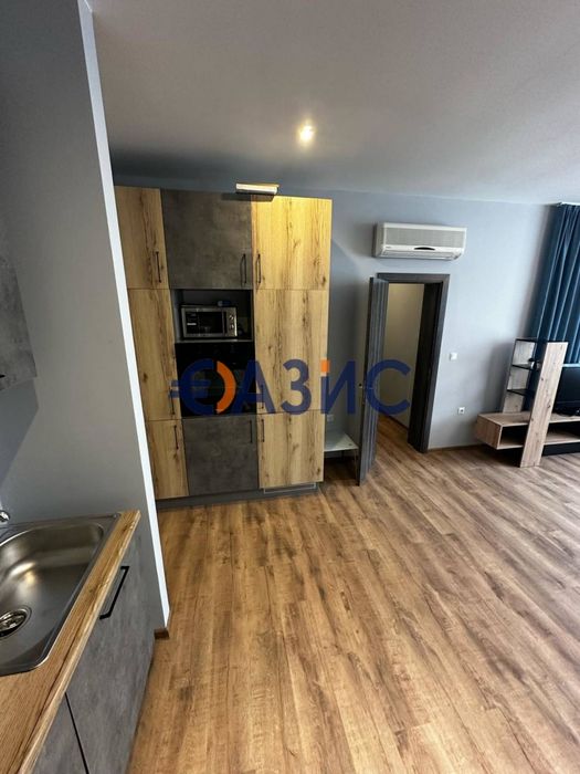 Продава се Двустаен апартамент в с. Равда, Област Бургас - 70 кв.м за 1572 €/кв.м - Снимка #11