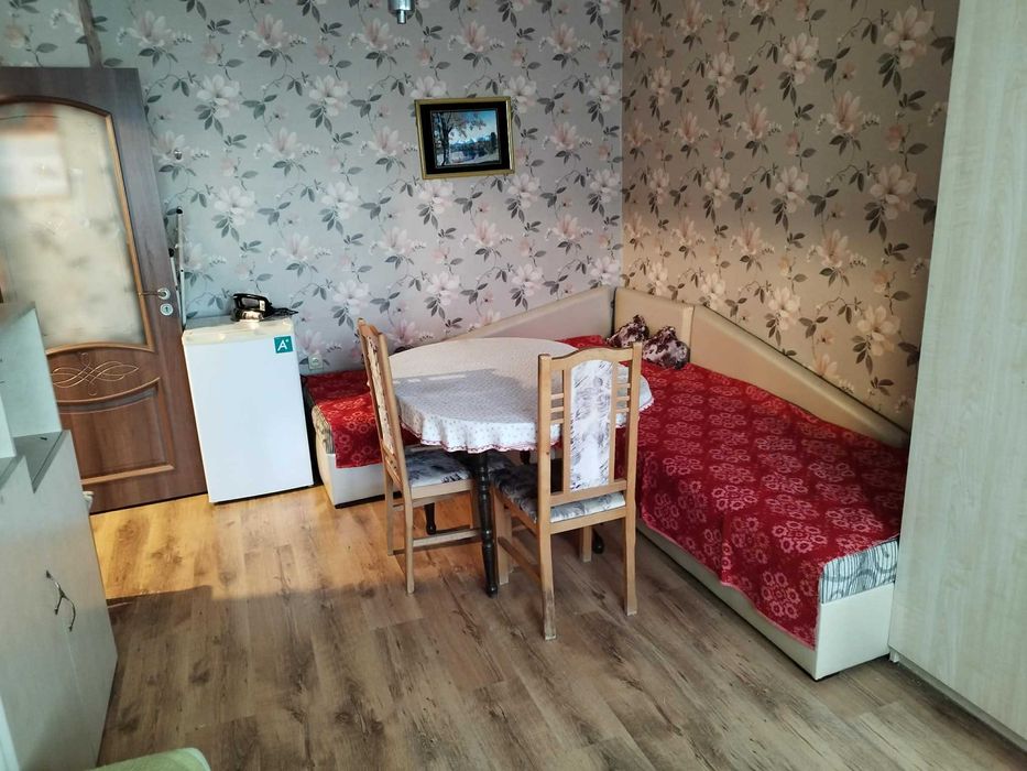 Гарсониера Възраждане 3 - хол и голяма кухня