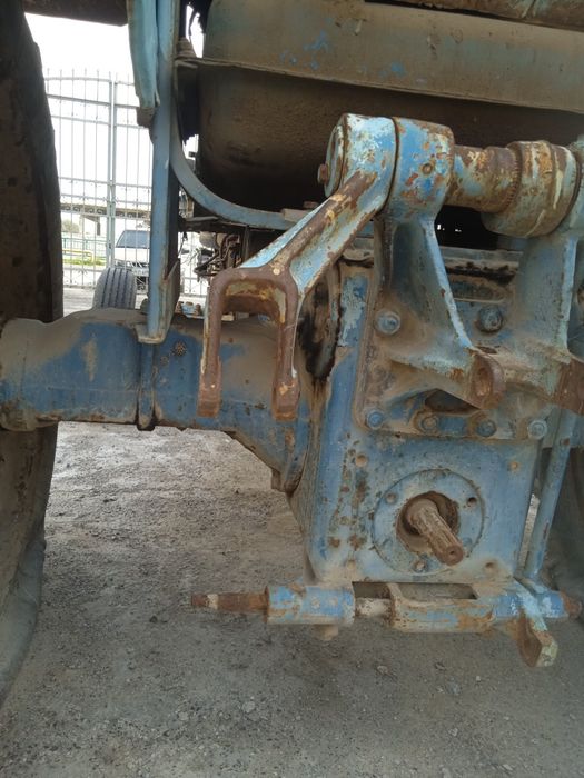 Тирактор сотилади