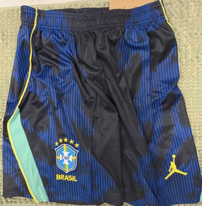 Pantaloni fotbal Brazilia marimea M