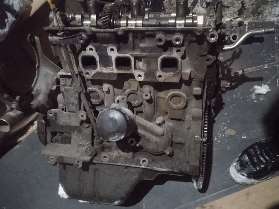 Двигатель в разборе 3 Vz-fe все датчики есть.