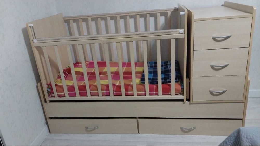 Продам детскую кровать