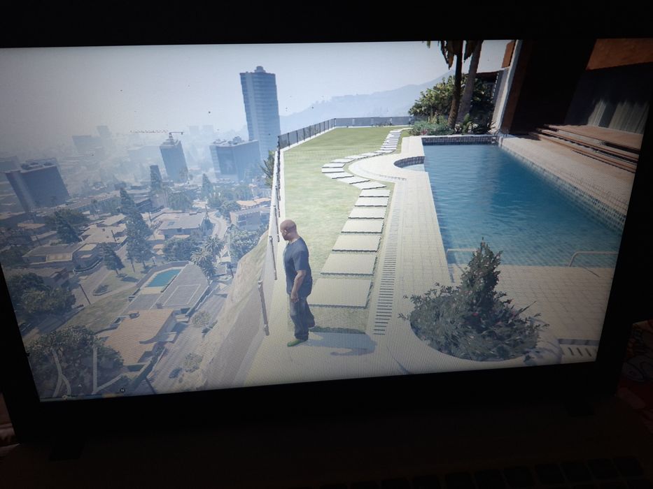 Laptop gaming cu jocuri instalate Gta 5 și multe altele