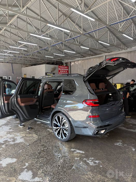BMW X7 40i full 2023