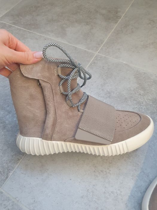 Продам кроссовки