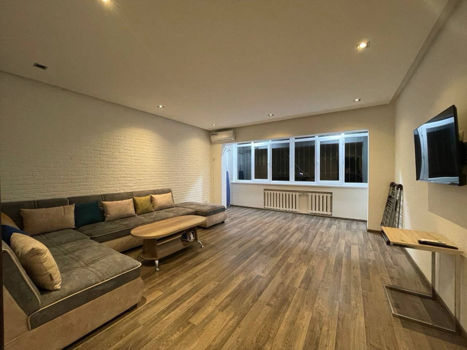 Сдается 2 ком Метро Новза