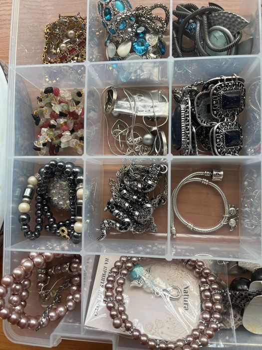 Кутия с бижута-комплект