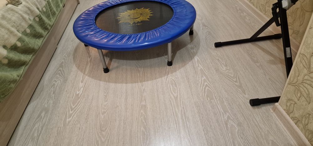 Батут для тренировок дома.