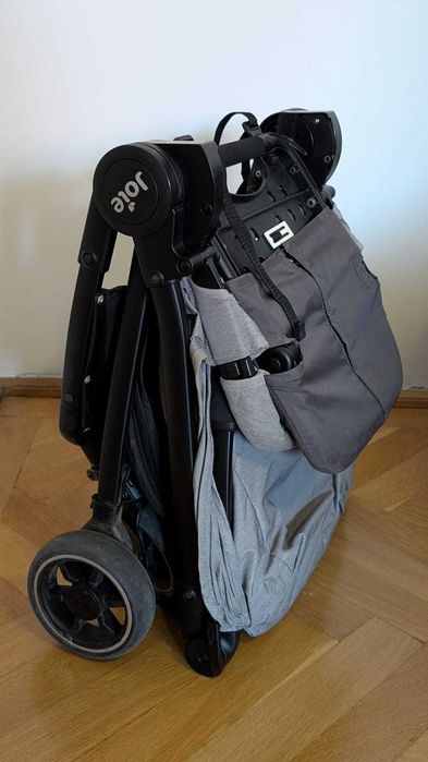 Cărucior ultracompact Joie Pact – pliabil tip troller – 0 luni