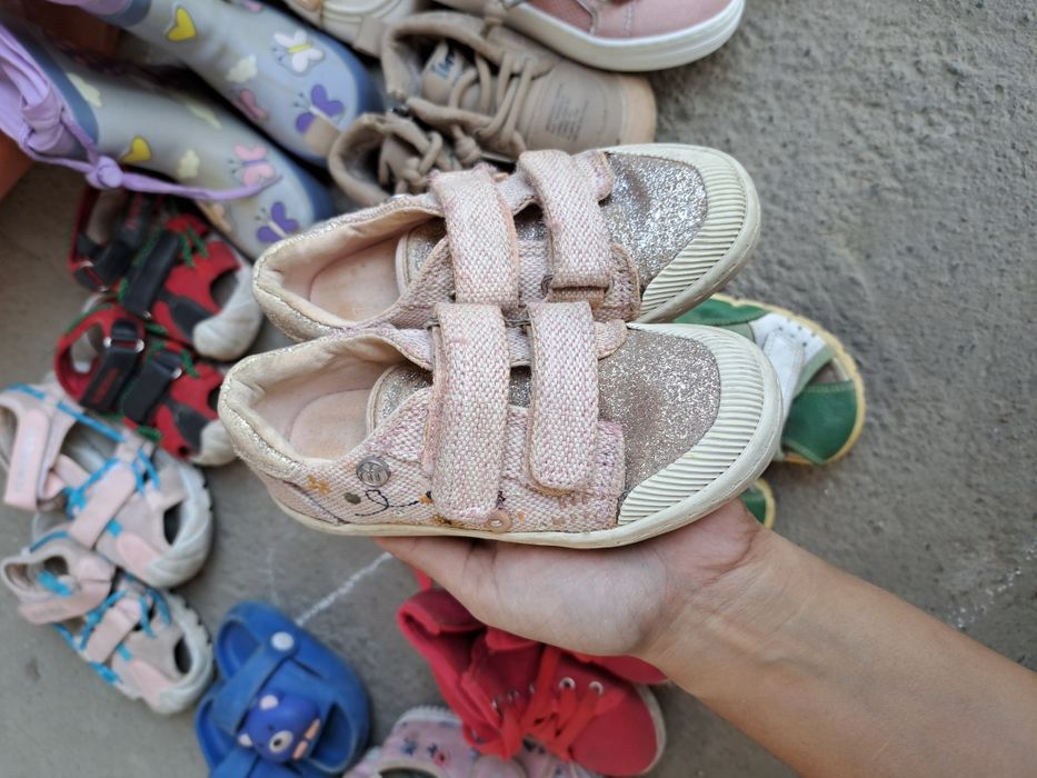 Обувь детский отдам