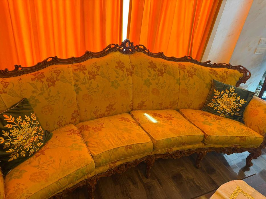 Vand salon clasic baroc sculptat– canapea, 2 fotolii, masuta