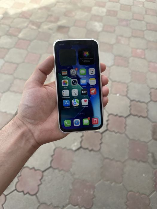 Продам телефон Айфон 12 128Gb 5G
