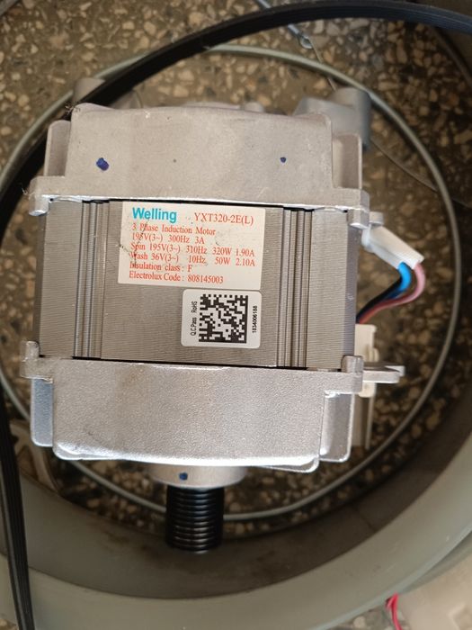 Пералня AEG на части