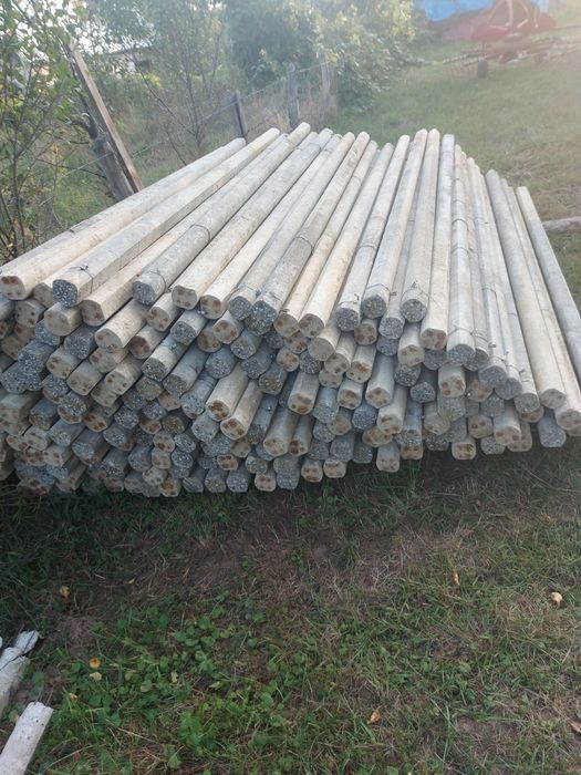 Stâlpi spalieri din beton armat semirotunzi 2.5/2.8/3 metri gard,vie