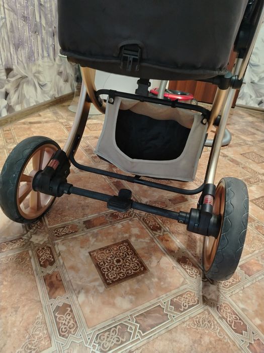 Продам каляску в хорошем