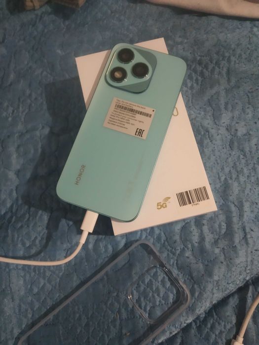 Телефон Honor 400 lite