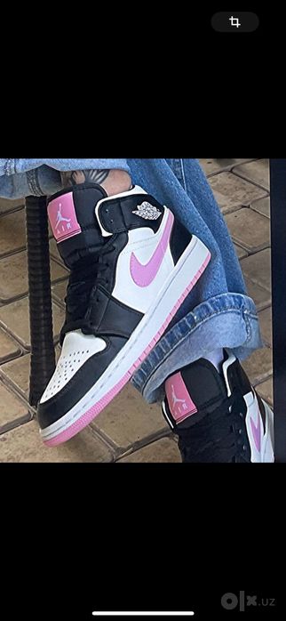 Кроссовки женские Nike