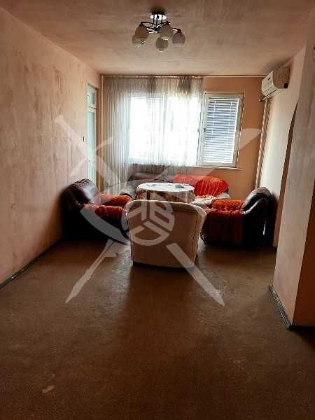 Продава се Тристаен апартамент в Бургас, Възраждане - 70 кв.м за 2643 €/кв.м - Снимка #1