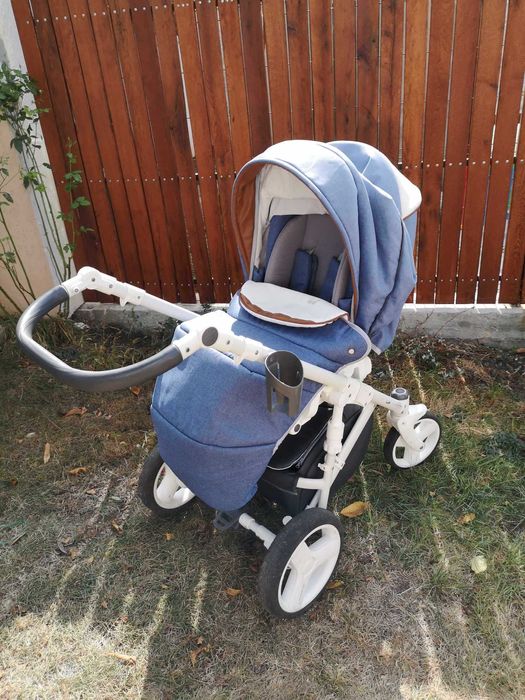 Бебешка количка с два коша