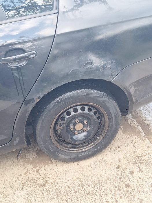Vând sau dezmembrez Volkswagen Jetta