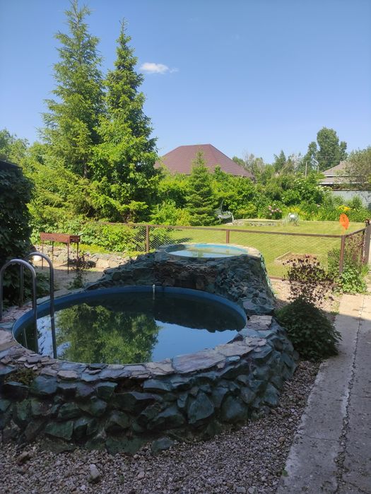 Продам дом в  черте города экологически ч