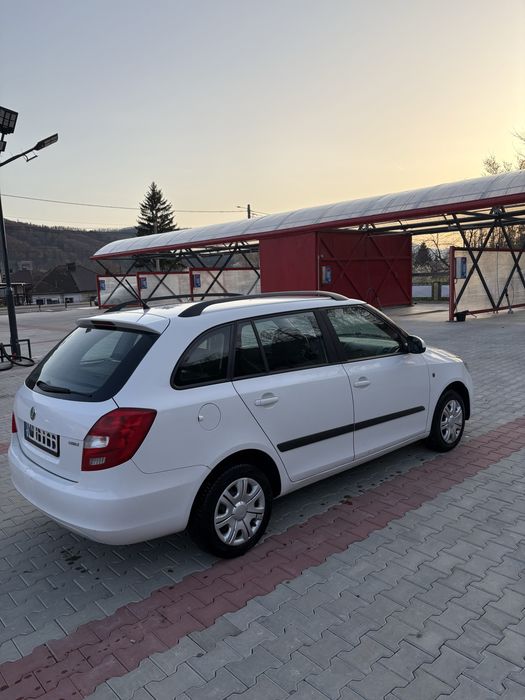 SKODA Fabia 2012 — imagine 5