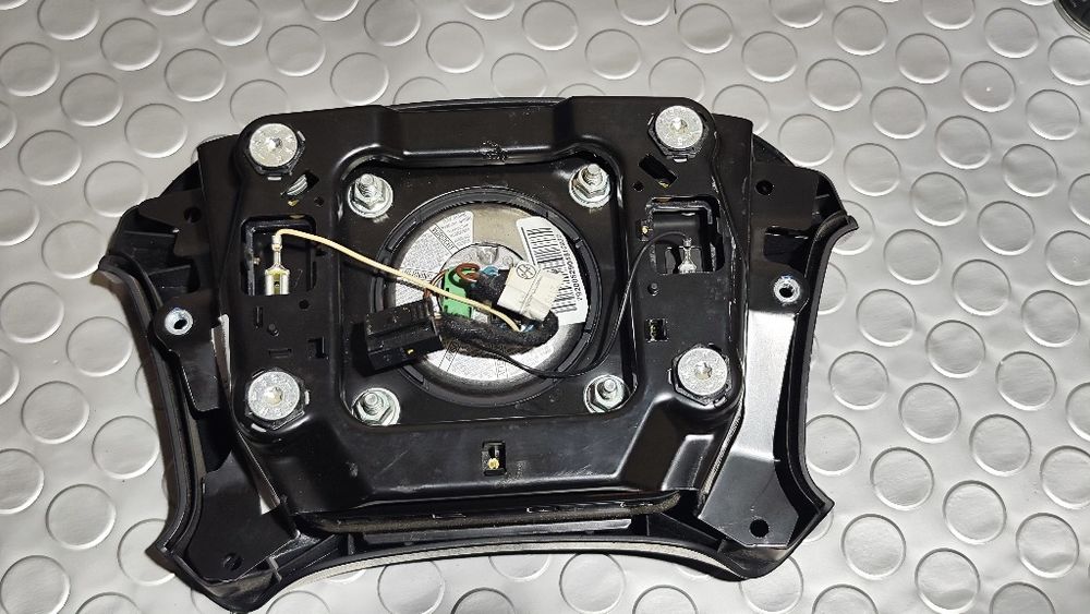 Аербег за волан БМВ е39 е46 е83